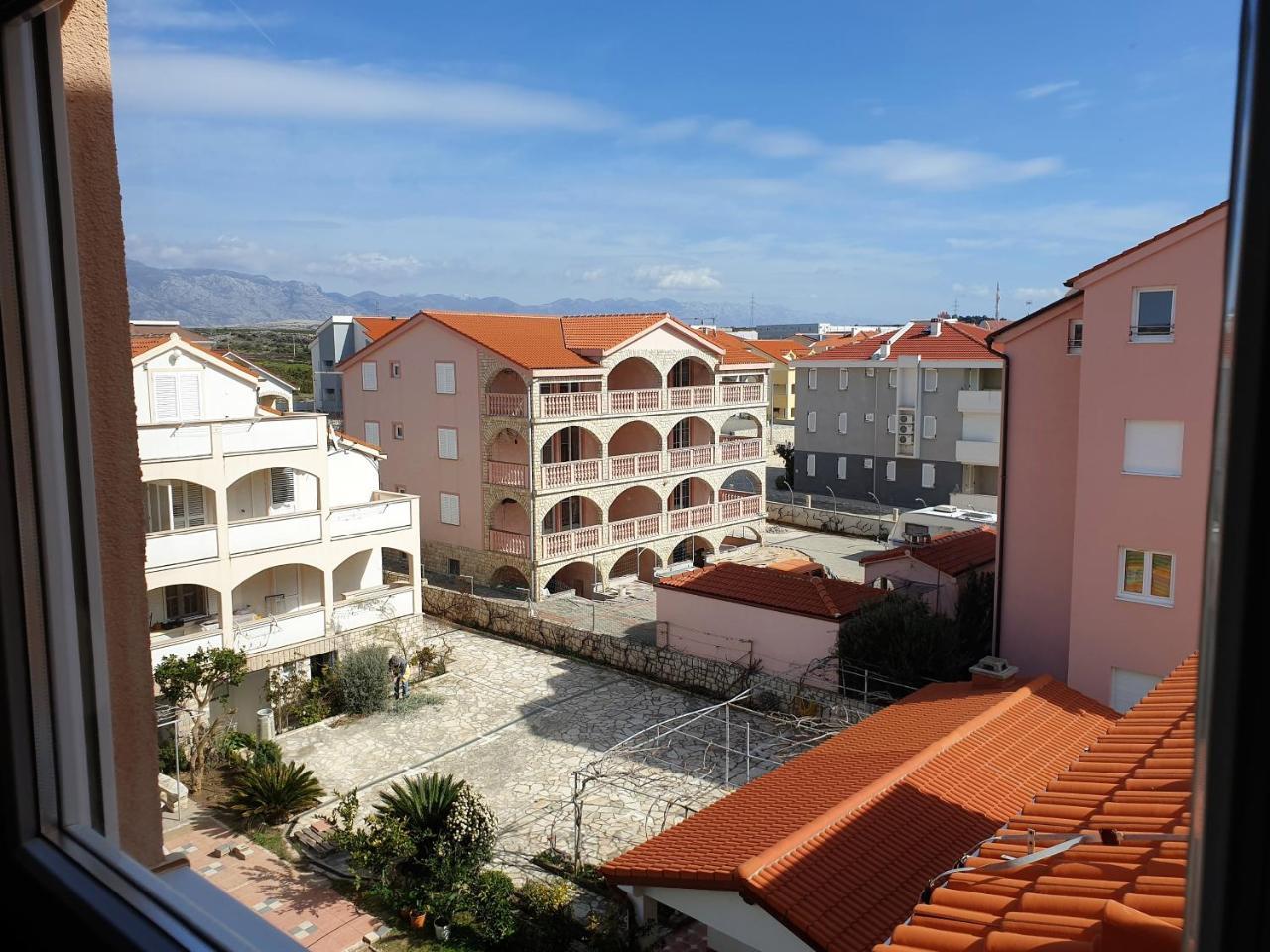 Apartment Valamar Novalja Exterior foto